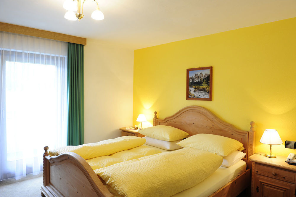 Bed and Breakfast Reschnerhof Resia Exterior foto